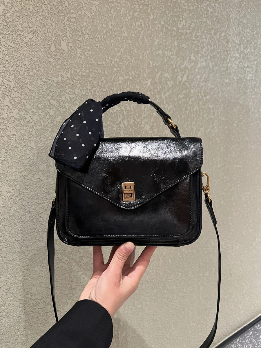 

Kangtai New 2025 Women's Leather Handbag Commuter Square Bag Versatile oulder Handbag Faionable Casual Tote Bag