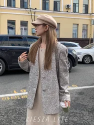 Paris Fashion Show 2032 Autumn Winter New Shiny Silver Blazer for Women Elegant and Chic Small Fragrance Style Coat tweed Jacket