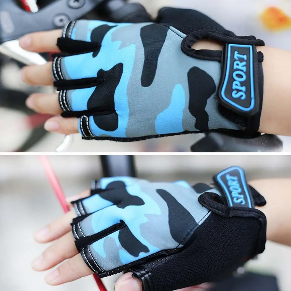 New Children Sports Gloves Half Finger Kids Riding Cycling Running Gloves Boys Girls Outdoor Camouflage Sports Gloves