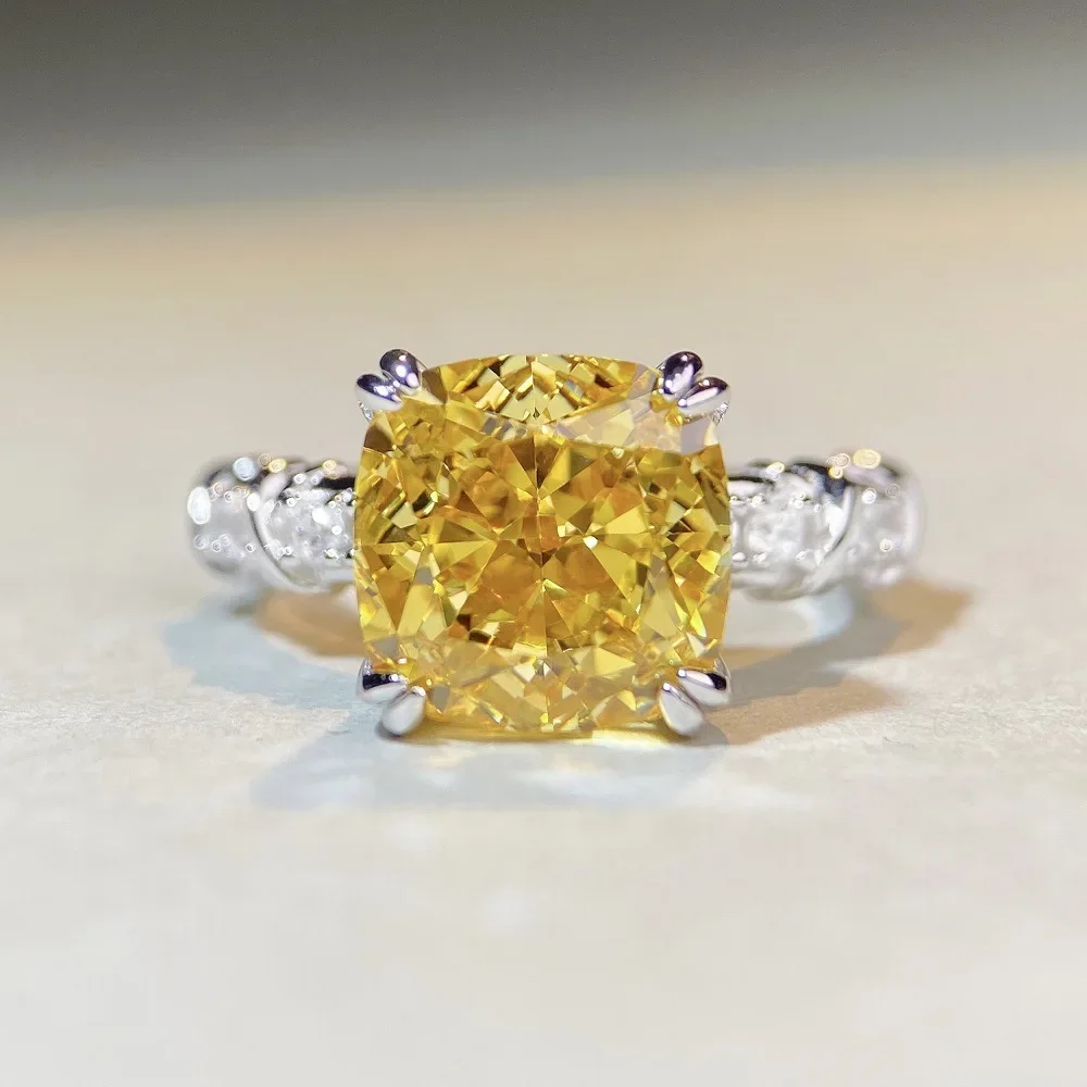 

Mylux Jewelry High - End PT950 Platinum White Gold Ring for Her, Yellow Diamond with Ice Flower Cut