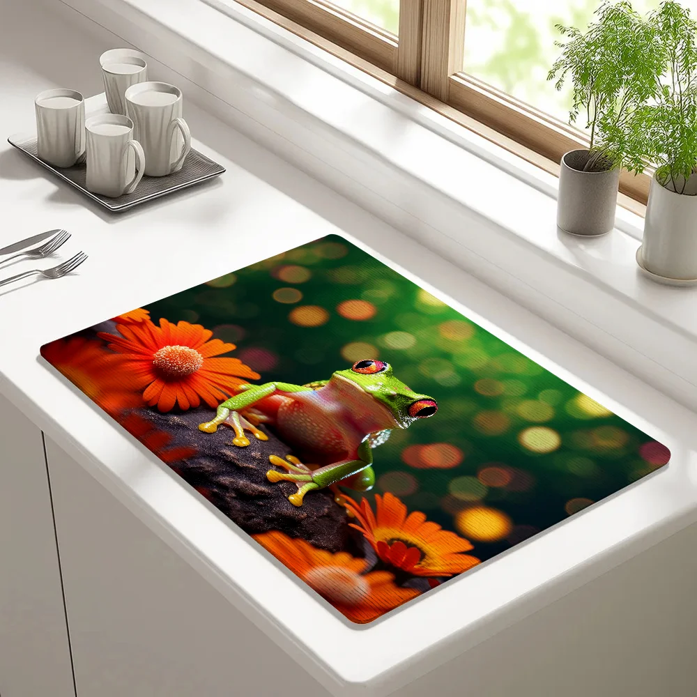 

Funny Frog 3D Print Draining Pad Drying Mat For Kitchen Bar Coffee Dishes Rubber Quick Drying Water Absorbent Anti-slip Mat