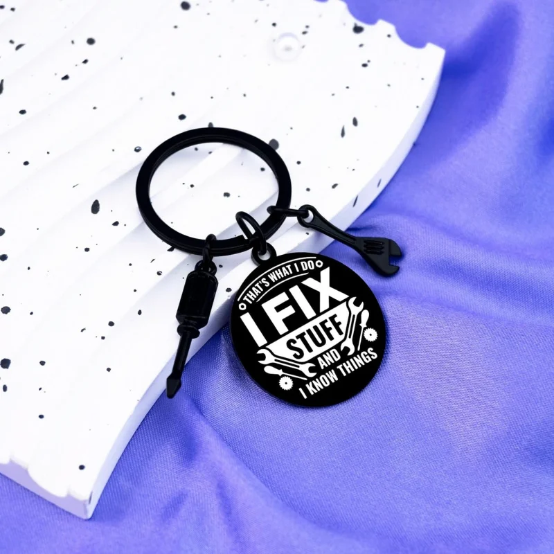 Cool Mechanic Keychain for Men, Unique Gift for Handyman Construction Worker Carpenter Machinist Dad, Christmas Birthday Fathers