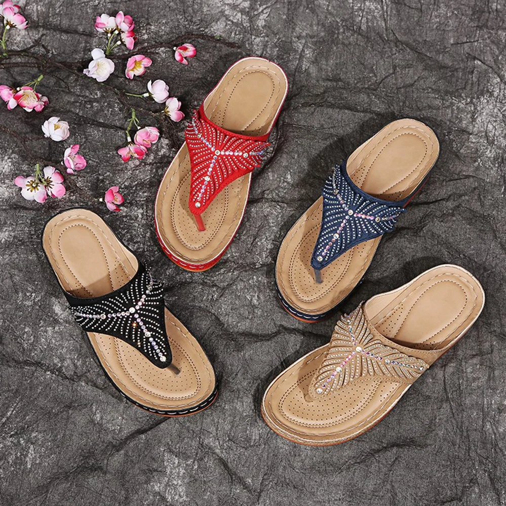 Damen-Flip-Flops mit Strass-Keilabsatz, Bohemian-Plattform-Zehentrenner-Sandalen, rutschfeste Slip-On-Sommerschuhe für den Strand – Detail 1