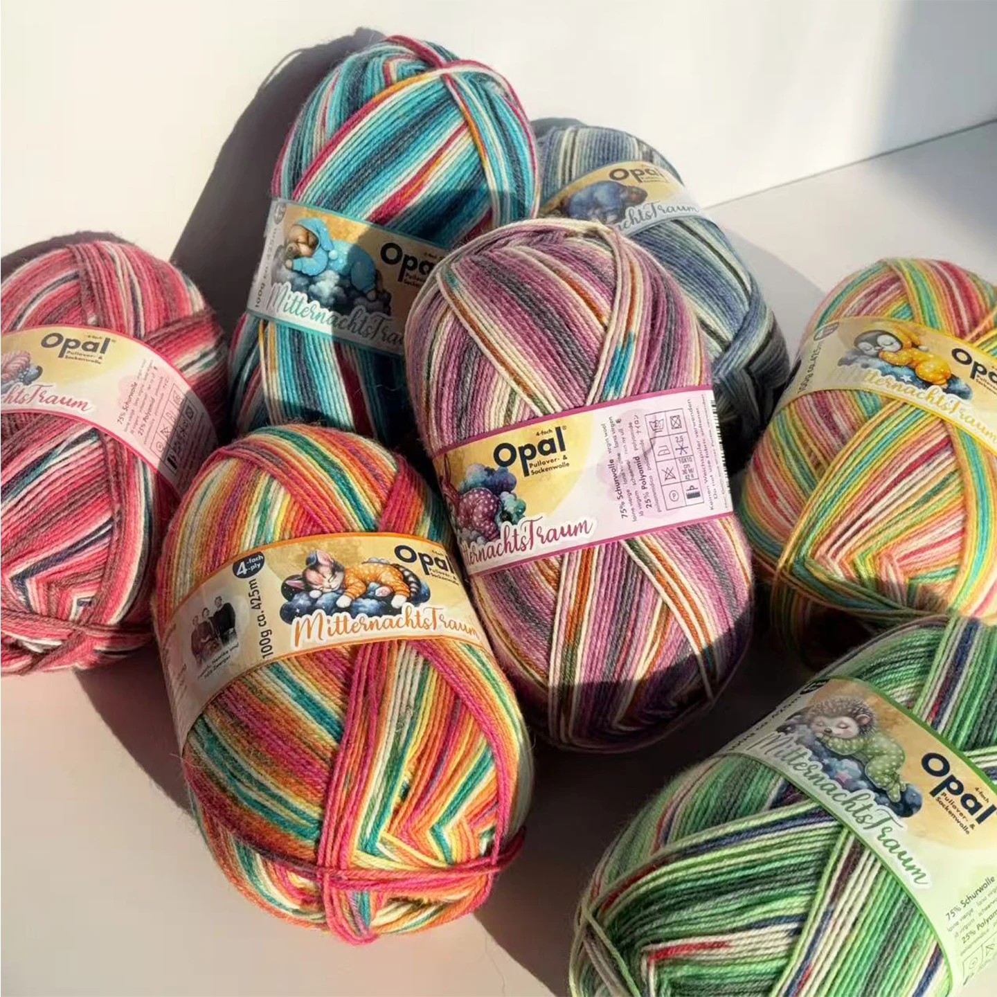 

1*100g ball Opal Mitternachtstraum75% wool, 25% polyamide/ Nylon socks knitting yarn