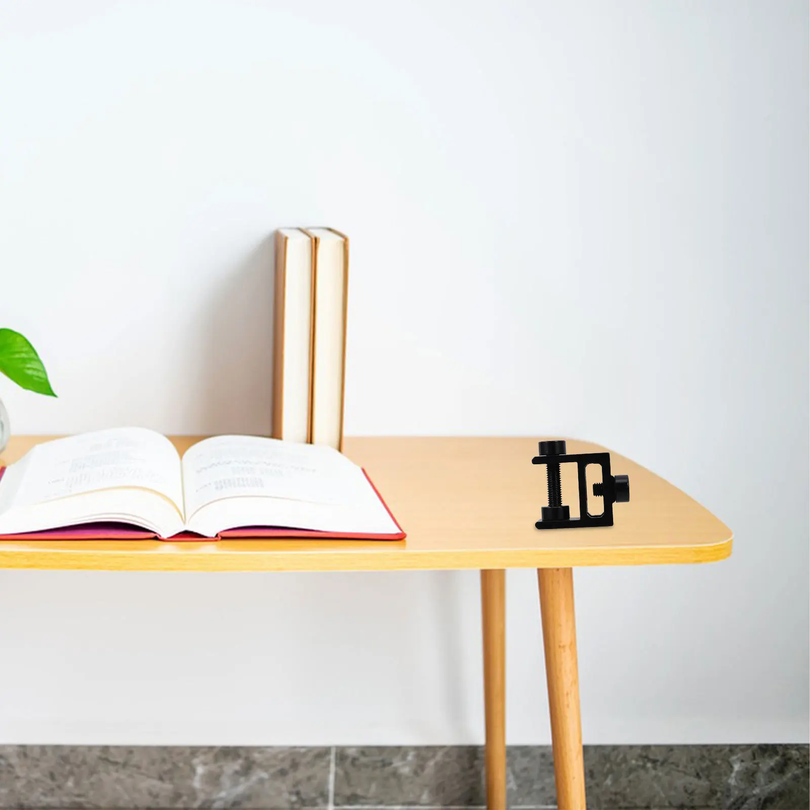 

Aluminum Alloy Table Lamp Bracket Adjustable Desk Clamp Mount Holder for Outdoor Camping Lighting Stand Camping Light Bracket