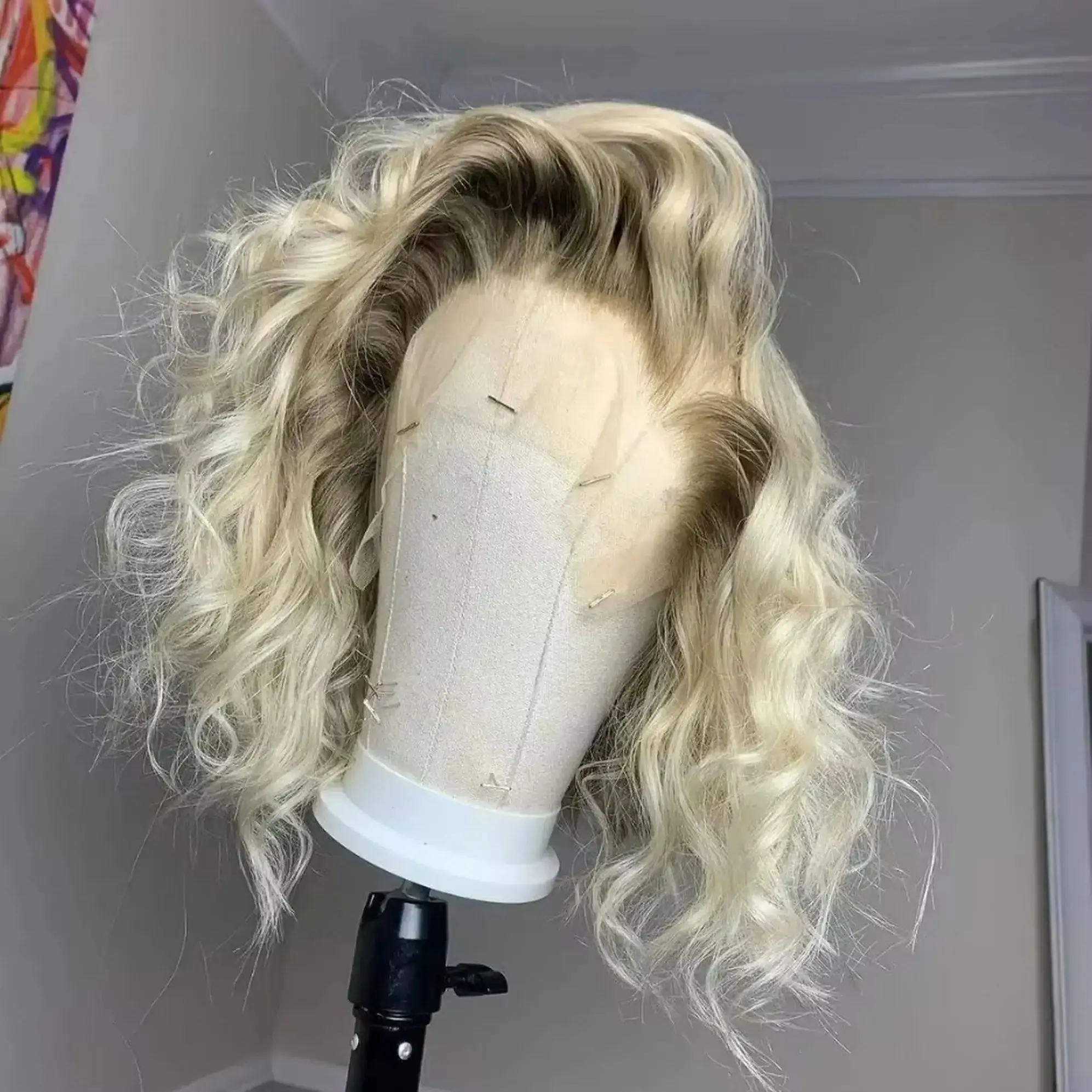 

16-дюймовый светло-русый парик с корнями теней, синтетический парик спереди, предварительно выщипанная линия волос, бесклеевой женский парик, парик высокого качества, ежедневное использование