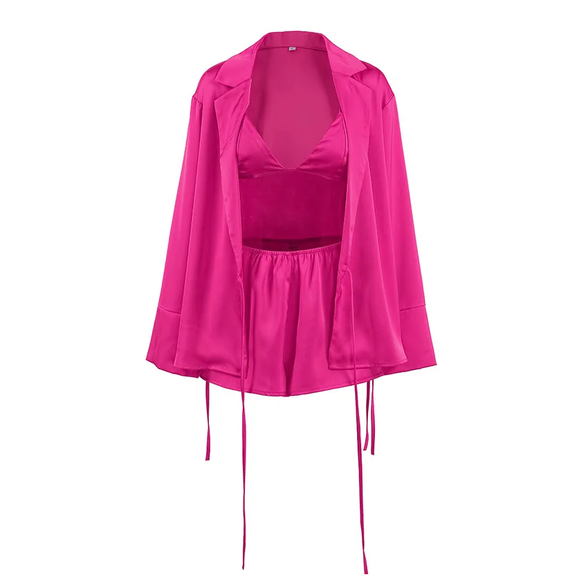 

Новинка 2026: Комплект из трех предметов для дома и отдыха (футболка с длинным рукавом, шорты) – весна-лето