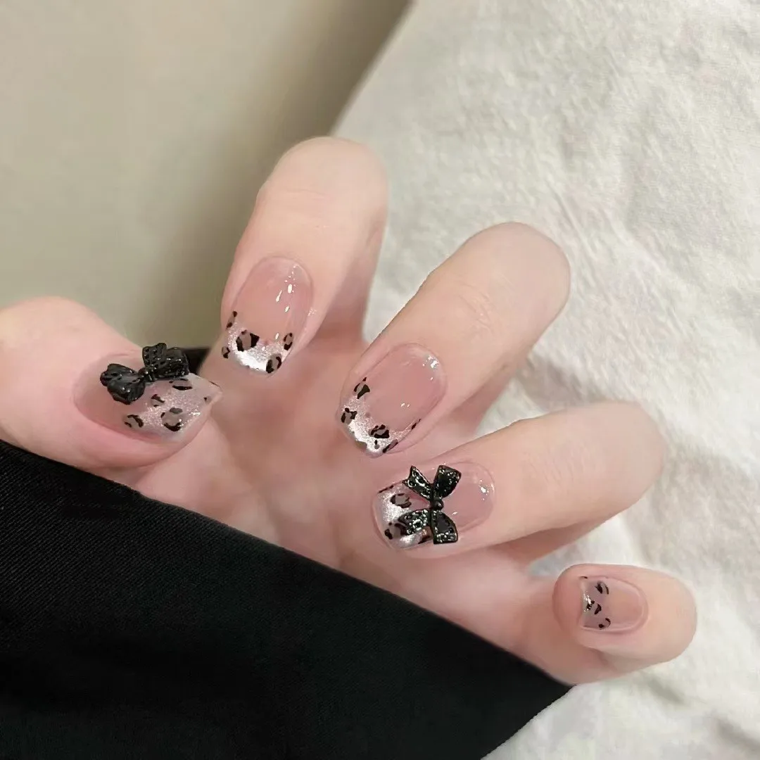 

10Pcs Short Square Handmade French Bowknot Ballet False Nails with Leopard Print Cat Eye Design Sexy Fashion Wearable Fake Nails