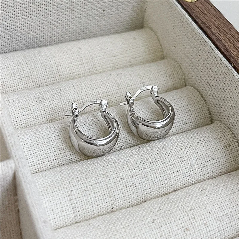 Fashionable and Exaggerated S925 Silver Wide Round Hoop Earrings for Women, Ins Style