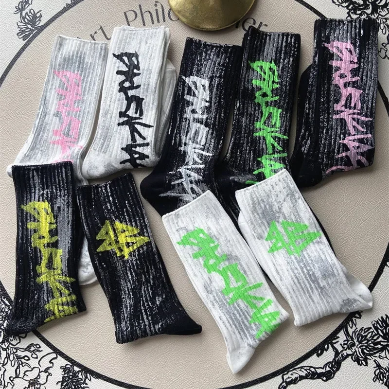 FASHION WOMEN GRAFFITI SCRIBBLE BLACK SOCKS PINK LETTER
