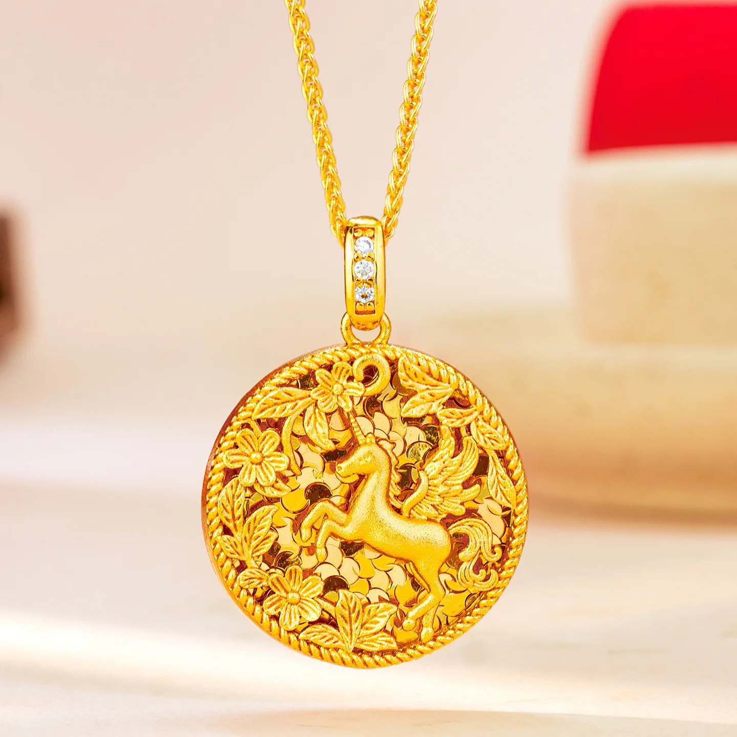 

Роскошное женское ожерелье из чистого золота 24 карата 9999 пробы с подвеской в виде цветка и единорога с белой лошадью