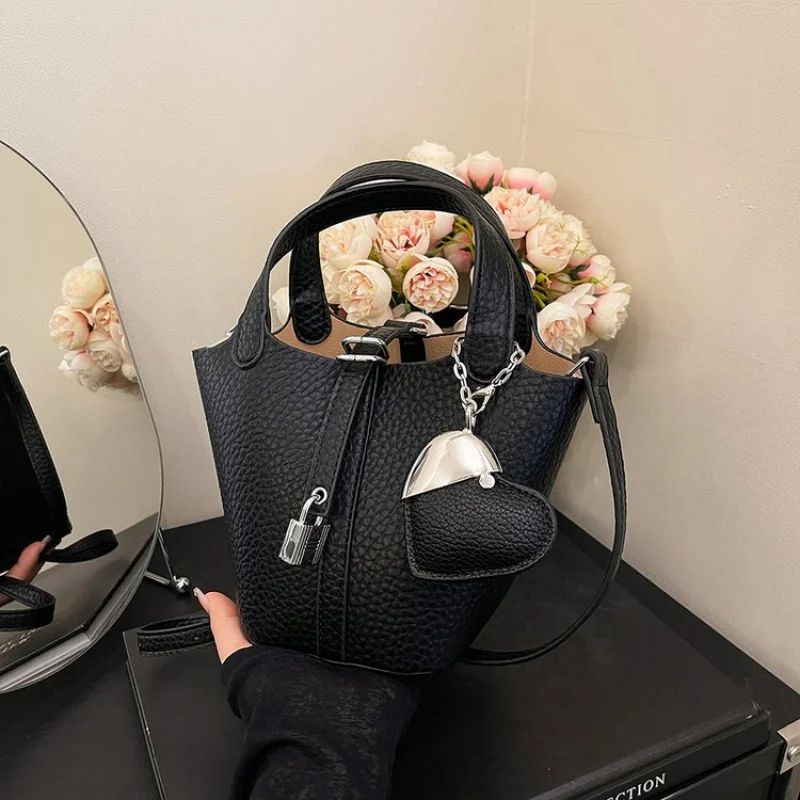 

Ladies Handbag Made Of Village-Printed Leather Featuring Paris Trendy Vintage Lightweight Soft Daily Modern Style​