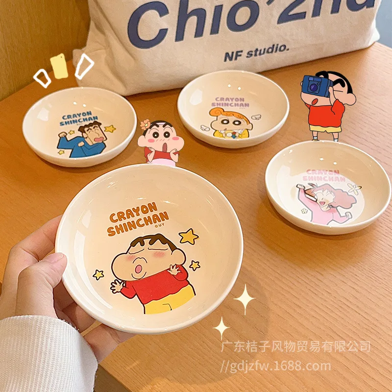 2025 ใหม่ Crayon Shin Chan Dish รสจานน่ารักการ์ตูนจานปรุงรสจานในครัวเรือนความงามเซรามิคจานขนาดเล็ก