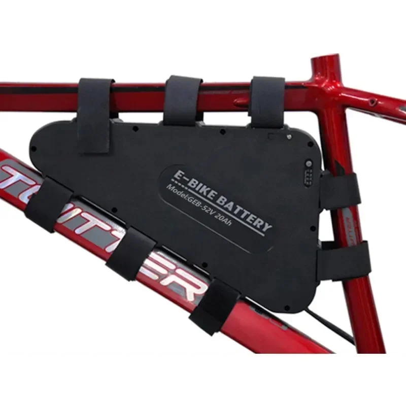 حقيبة مثلثة مقاومة للماء لبطارية ليثيوم أيون 48 فولت 12 أمبير في الساعة 52 فولت نوع البطارية الجبلية ذات نوعية جيدة