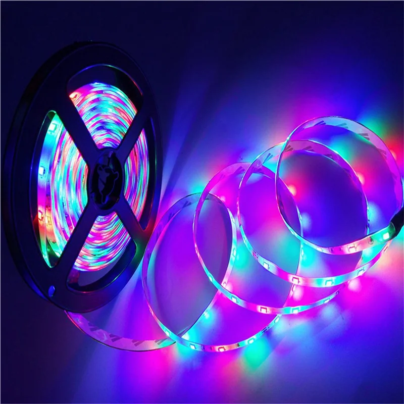 【Favorito a las personas】 Tira de luces RGB de 5M 3528 300LED Tira de luces LED flexible con control remoto de 44 teclas + controlador para sala de estar navideña
