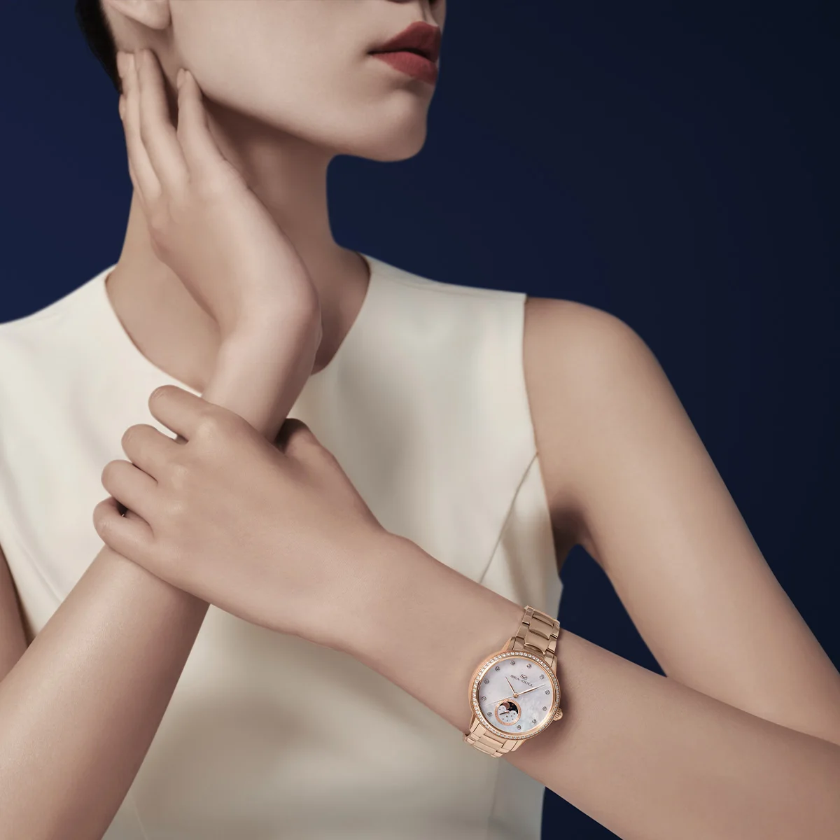 Seagull Women Watch Luxury Diamond Automaic Mechanical Watches Ladies Elegant Skeleton Dress Watch Moon Phase Wristwatch 1136L