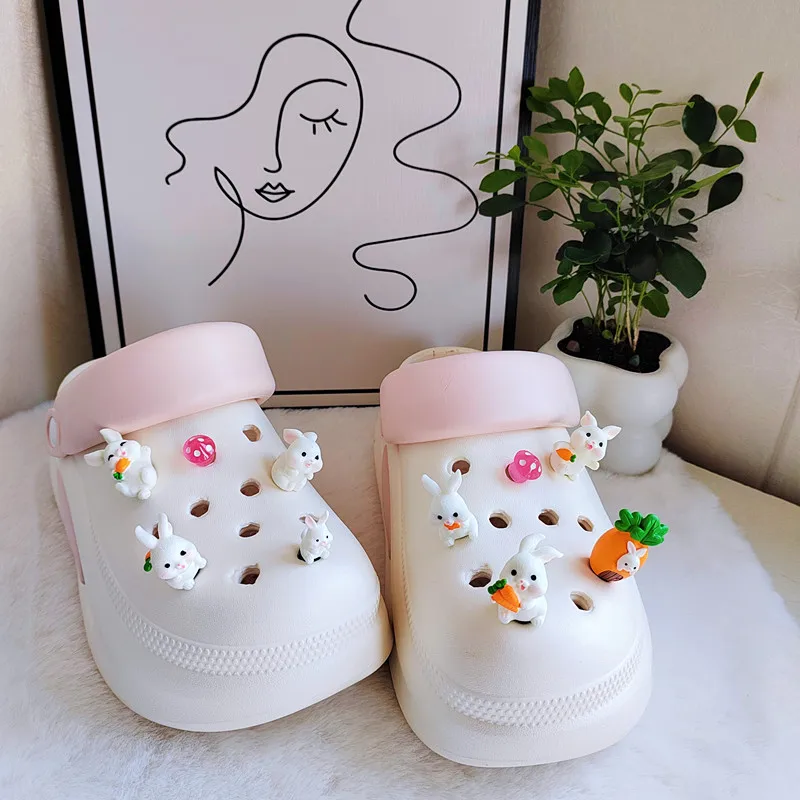New Hot Sale DIY Shoes Charm for Cute Rabbit Cartoon Handmade Shoe Charms Designer Quality Garden Shoe Decoration Girl Gift