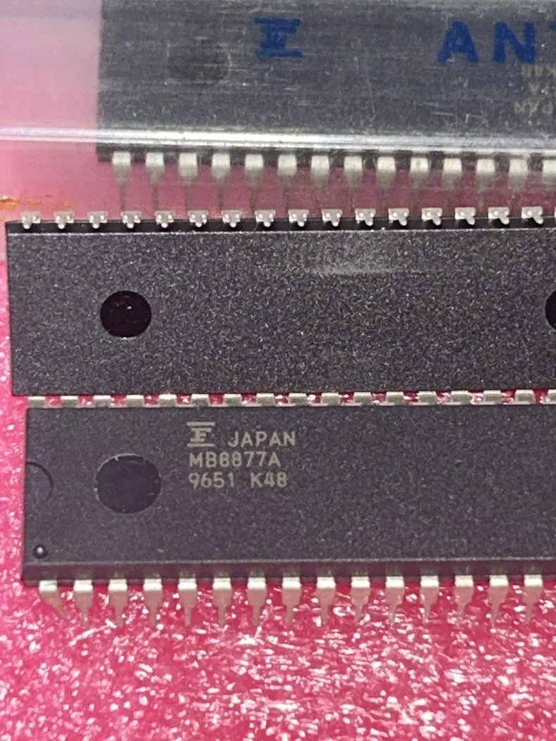 

MB8877A Floppy disk formatting program/controller chip