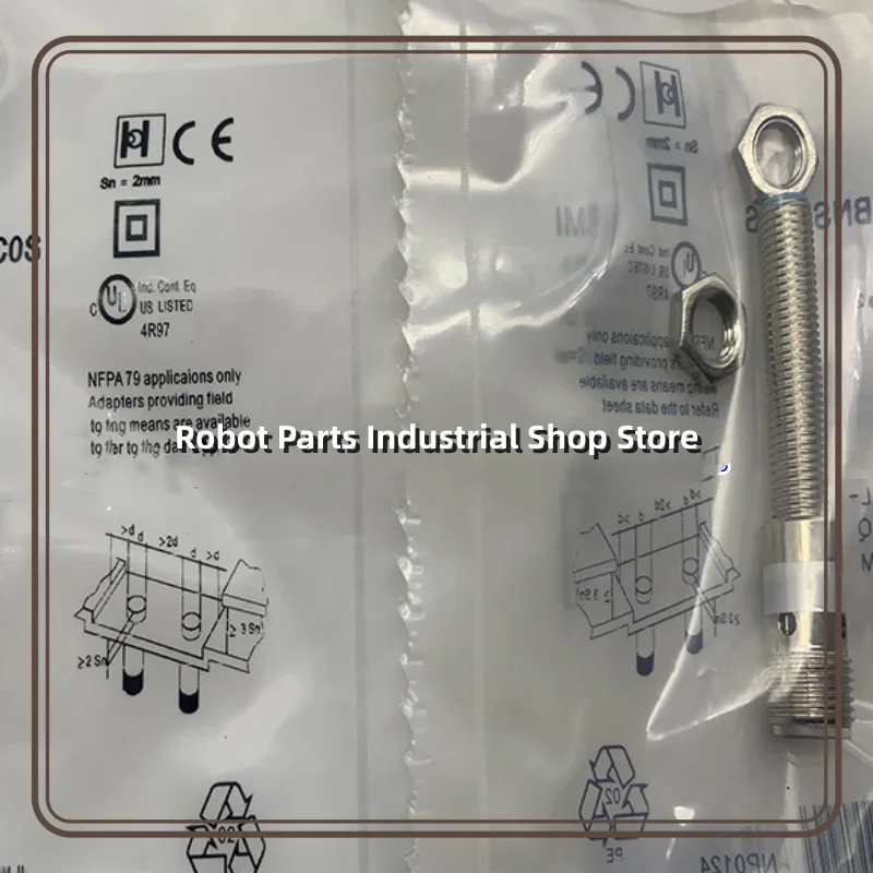 

3pcs new IME08-03BNSZW2S IME08-03BPSZC0S IME08-03BPSZW2S inductive sensor