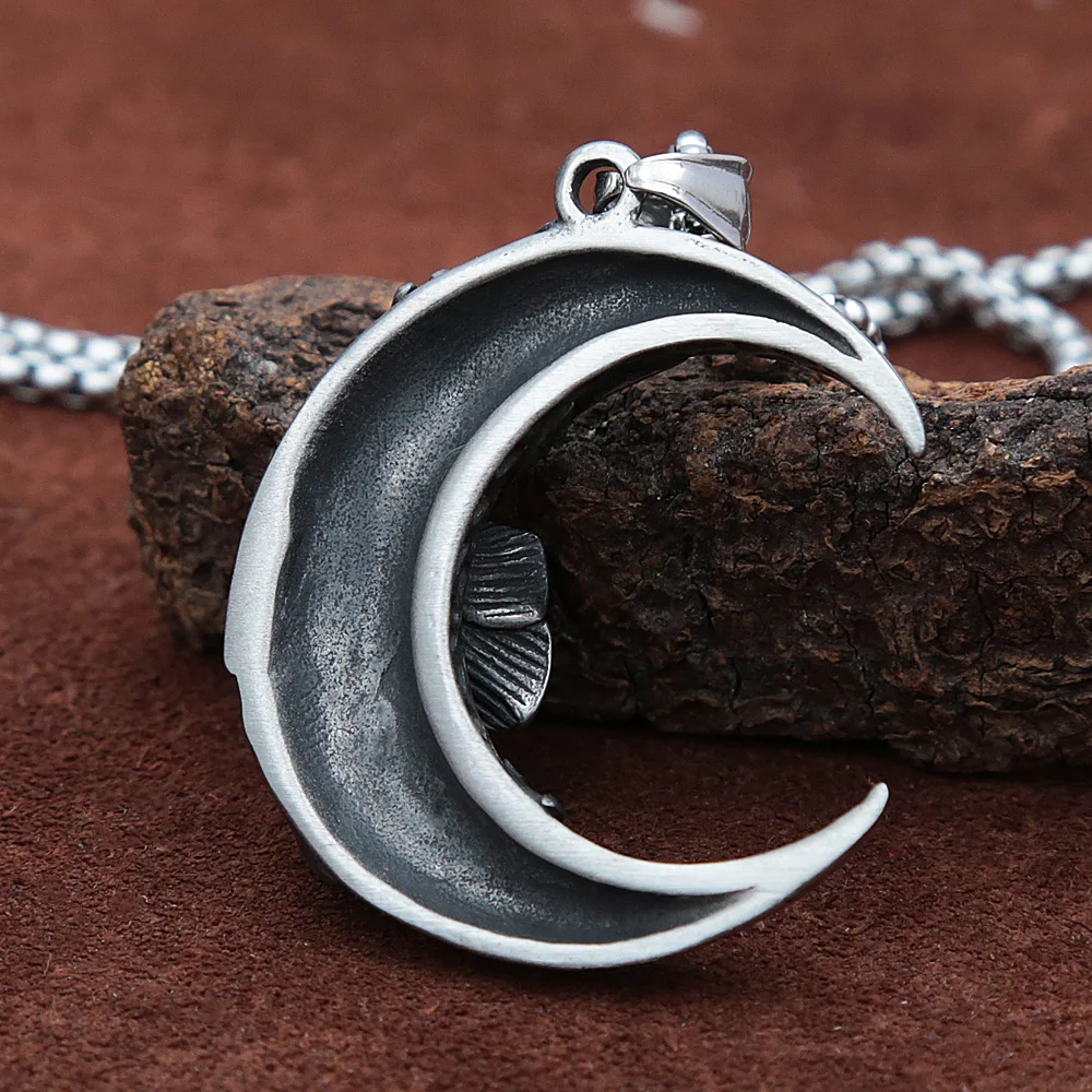 Moda kreatywność wisiorek w kształcie róży dla mężczyzn kobiet Retro stal nierdzewna księżyc naszyjnik dla par biżuteria podkreślająca osobowość