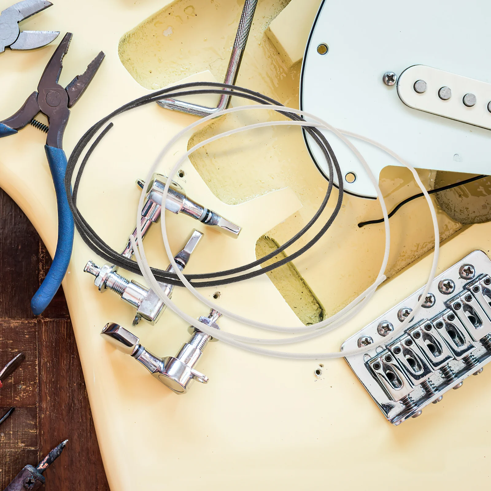 

3.2 Feet 22 Awg Cloth-Covered Pushback Guitar Wire For Pickup Connection Vintage-Style Solderable Audio Cable Hot Ground Marked