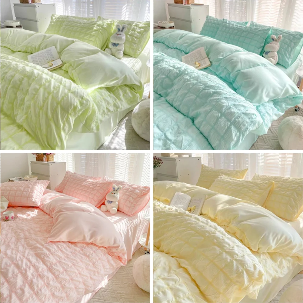 

Комплект постельного белья из четырех предметов: корейский комплект с сетчатым узором, пододеяльник из пузырчатой марли, комплект с наволочками, постельное белье из стираного хлопка