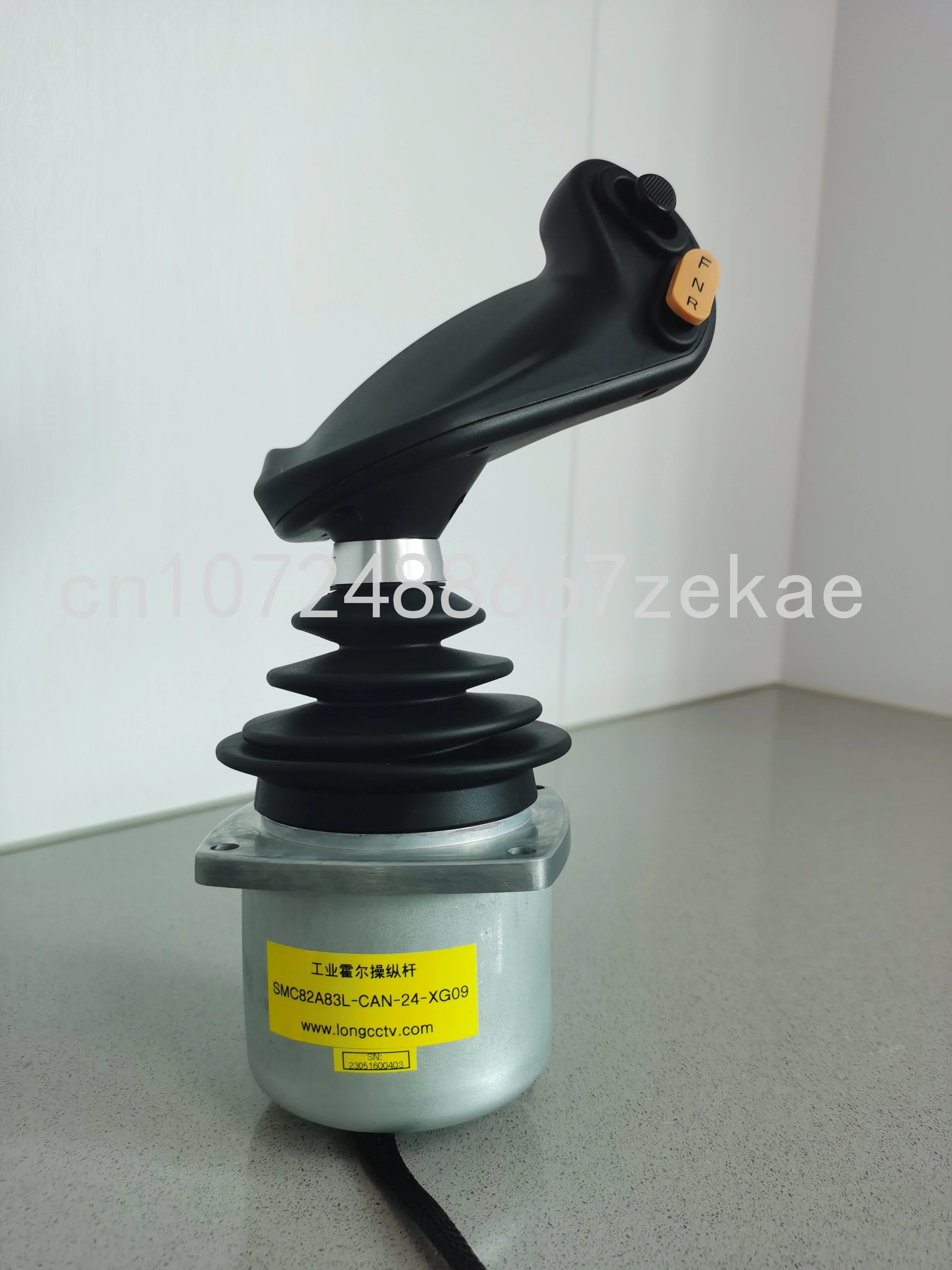 Construction machinery bulldozer handle SMC82A83-CAN communication