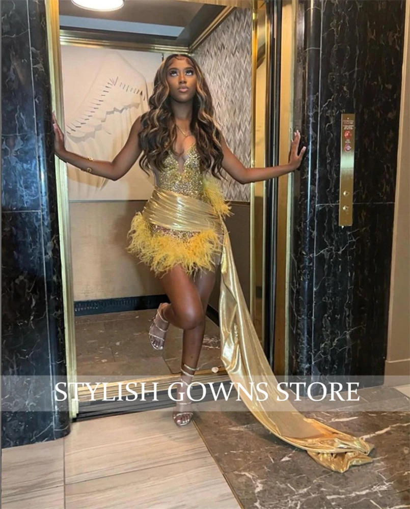 Sparkly Gold Short Prom Dress For Black Girl Bead Crystal Birthday Party Gown Feather Mini Cocktail With Tail Senior Customized