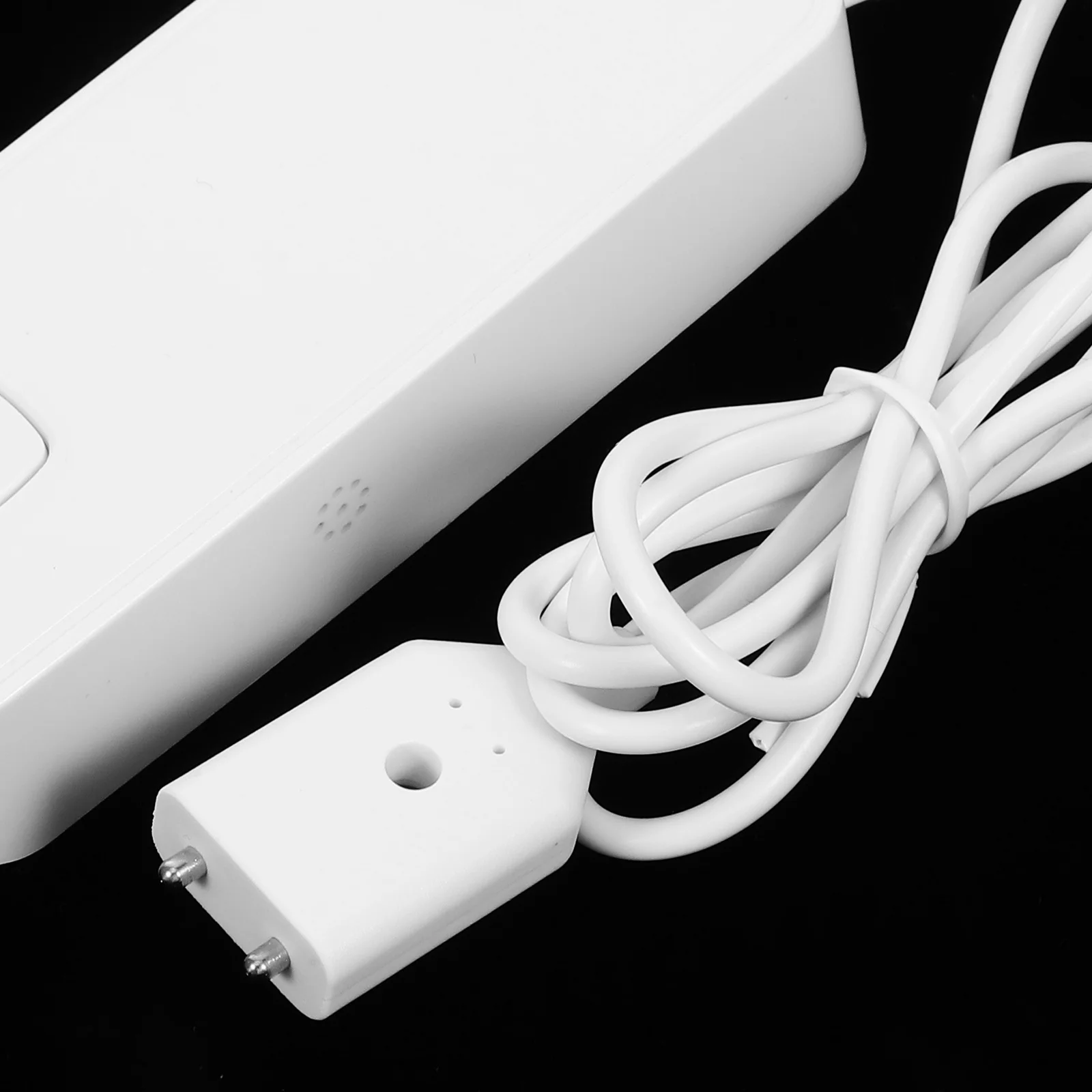 อุปกรณ์เตือนการรั่วไหลสำหรับห้องครัวในบ้าน ห้องน้ำ โรงรถ - การตรวจสอบแบบเรียลไทม์และการตรวจจับน้ำท่วมที่เชื่อถือได้