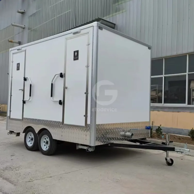 Fornecimento direto da fábrica chinesa Trailer de vaso sanitário móvel portátil para festas ao ar livre Design moderno Trailer de vaso sanitário móvel VIP