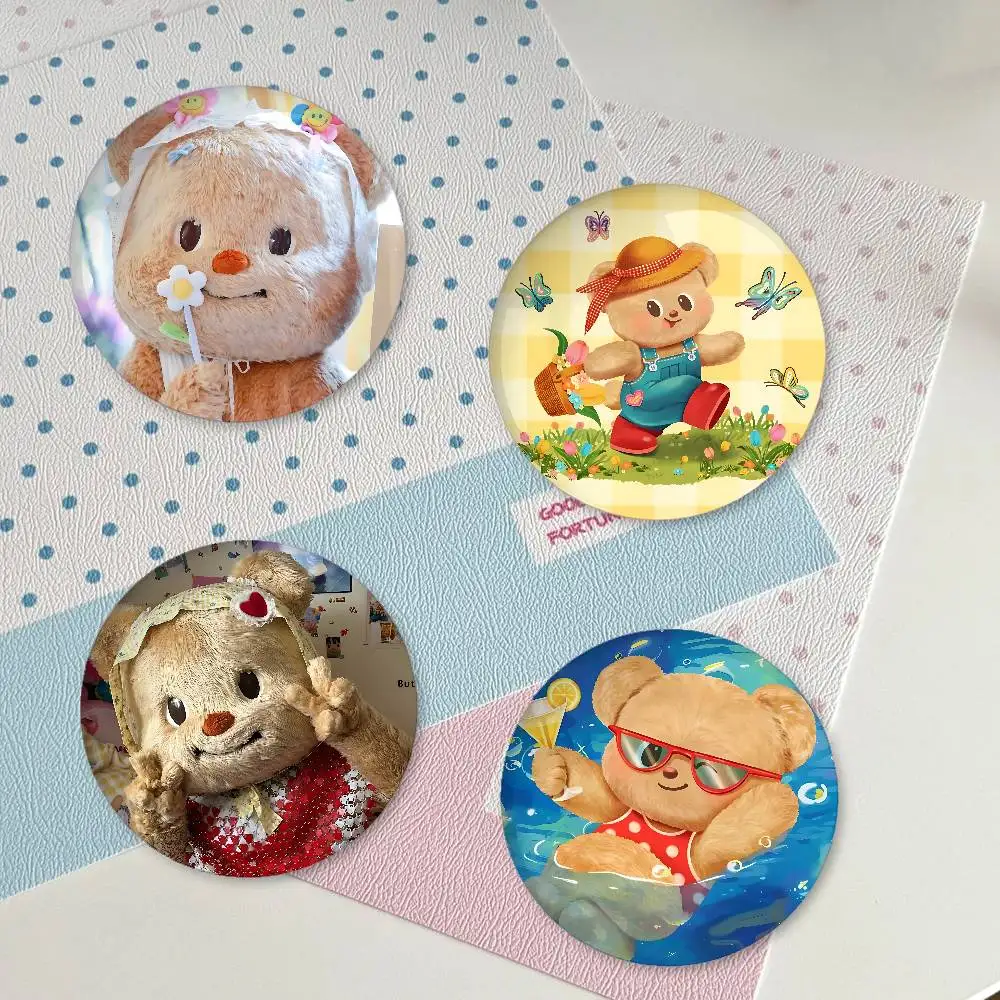 Cute B-Butter B-Bear Badges Fashion New Hip Hop Versatile Round Metal Badge Cartoon Pin Gift Wholesale