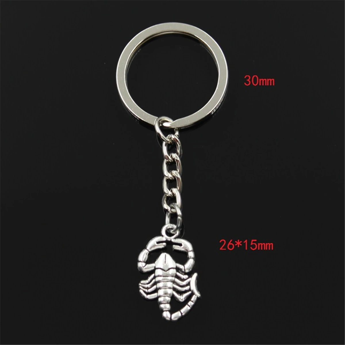 New Fashion Keychain 26x15mm Scorpions Pendants DIY Men Silver Color Car Key Chain Ring Holder Souvenir For Gift