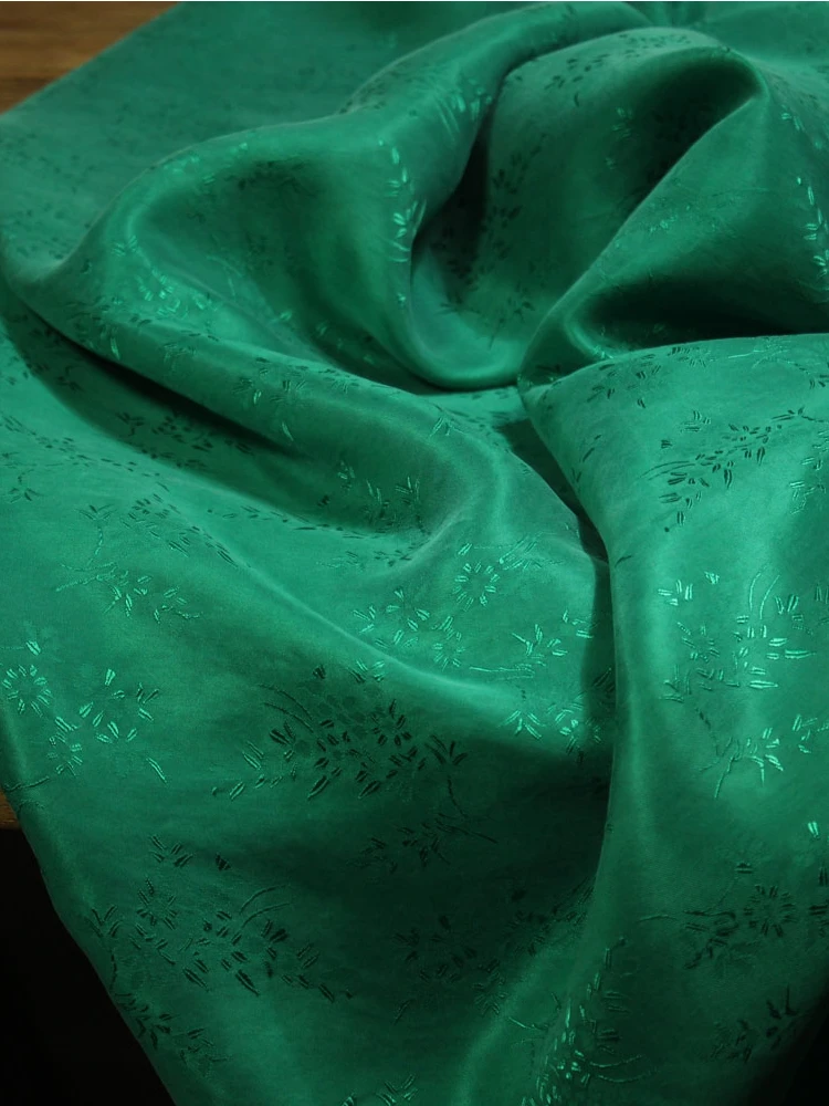 Original Heavy Fabric Dark Jacquard Effect Clothing and Dress Robe Pants Fabric Emerald