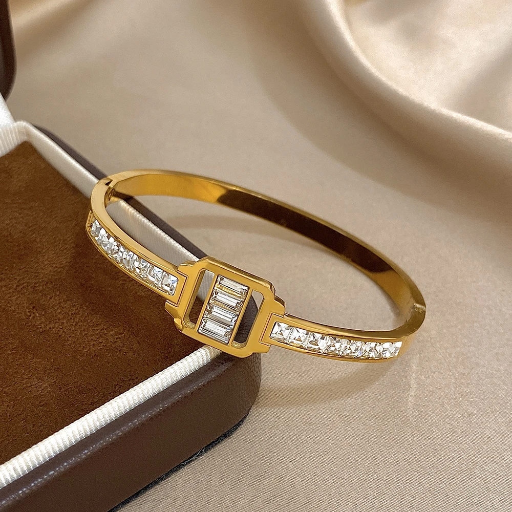 

DODOHAO Simple Square Zircon Stainless Steel Open Bangle Bracelet for Women Waterproof Round Spring Bangle Wedding Jewelry