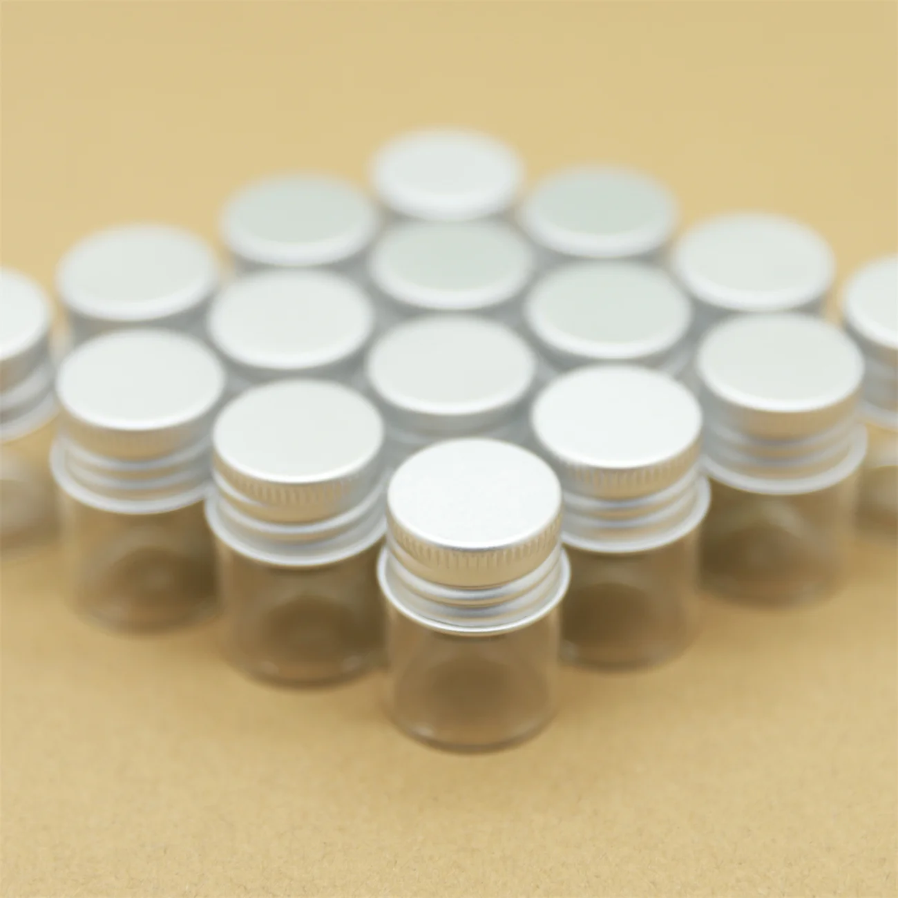 Wholesale 12/50/100 pcs/lot Tiny Glass Jars 5ml Glass Bottles Silver Screw Cap Mini Containers GLASS Decorative Vial