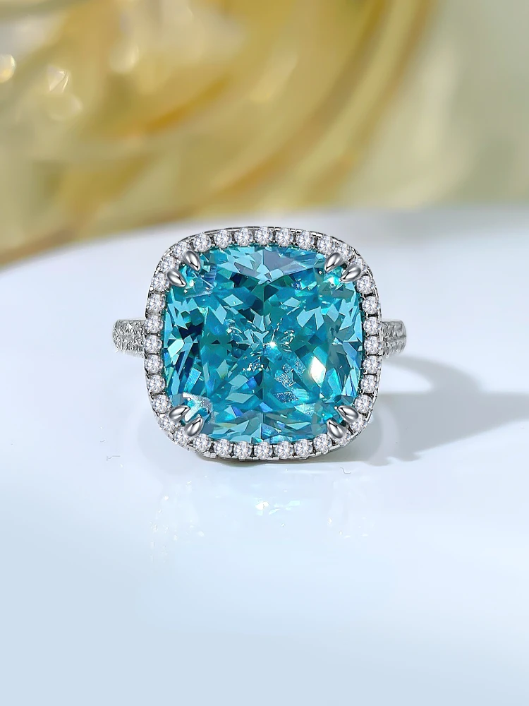 Simple luxury inlaid with fat square sea blue treasure ring imported high carbon diamond, broken ice, versatile temperament