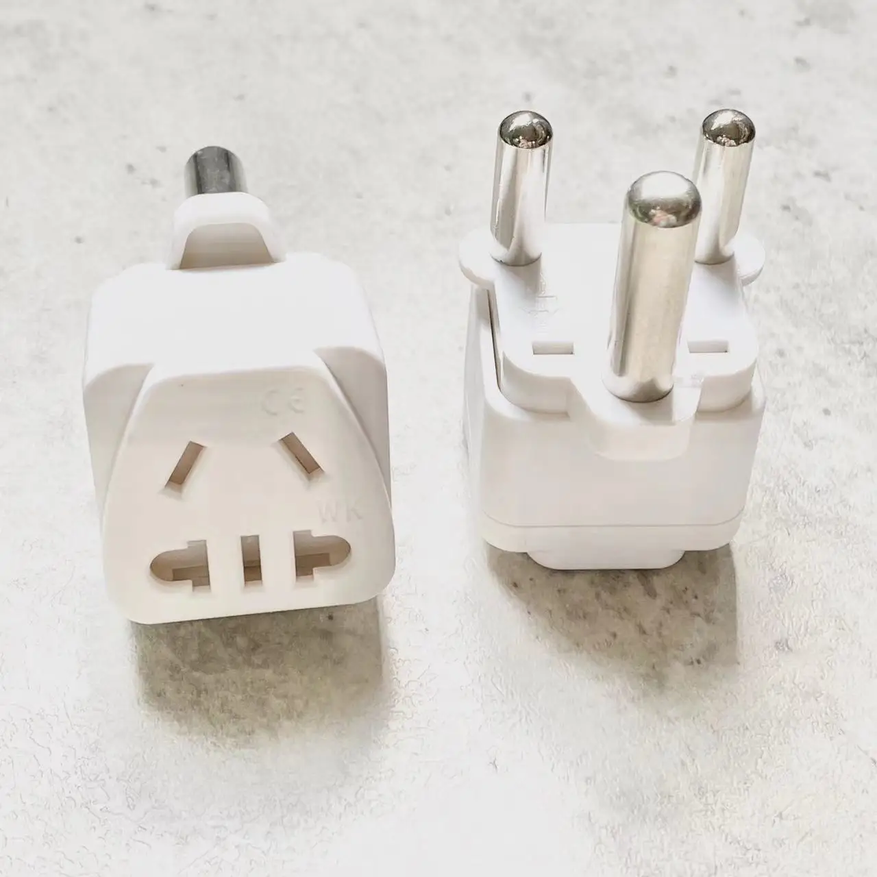 De beste reisstopcontact voor i-gebruikers: een uitgebreide review van de universele reisadapter