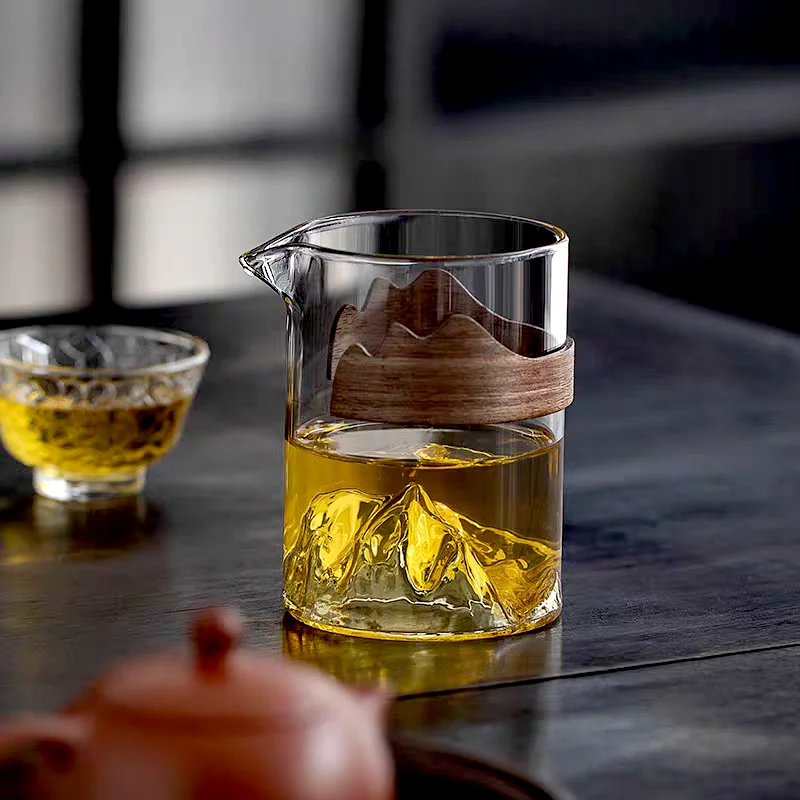 240ml Anti scalding Wooden Handle Glass Fair Cup Tea Pitcher Household Tea Ceremony Tea Mug Chahai Kung Fu Tea Set Accessories