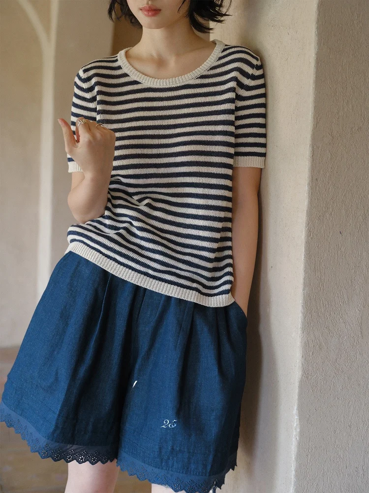 

Белый вязаный свитер We Park Summer 2025 с тонкими полосками, круглым вырезом и коротким рукавом, из мягкой вискозной ткани, комфортный