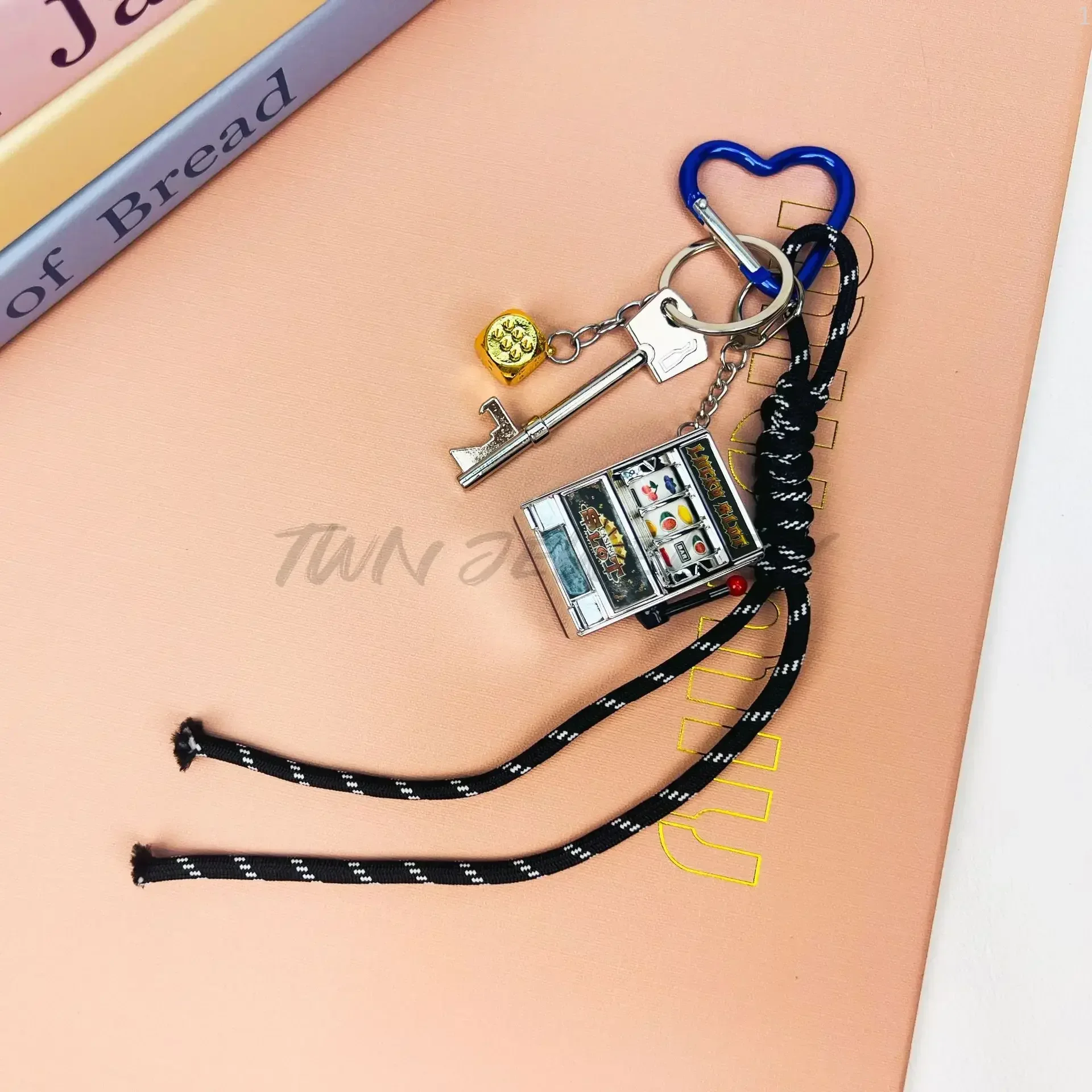 

Colorful Baseball Nylon Rope Woven Versatile Car Keychain Bag Pendant Mobile Phone Lanyard Decoration Pendant