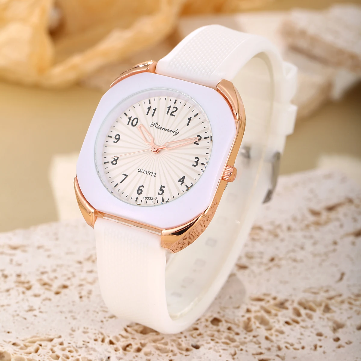 New college style unisex versatile macaron color fresh silicone student watch quartz watch