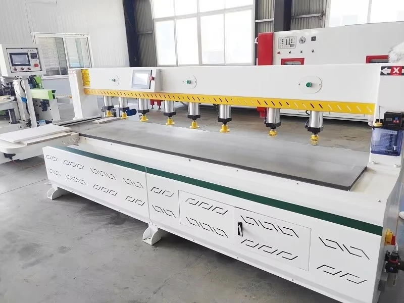 Perceuse d'établi à commande numérique pour bois personnalisable