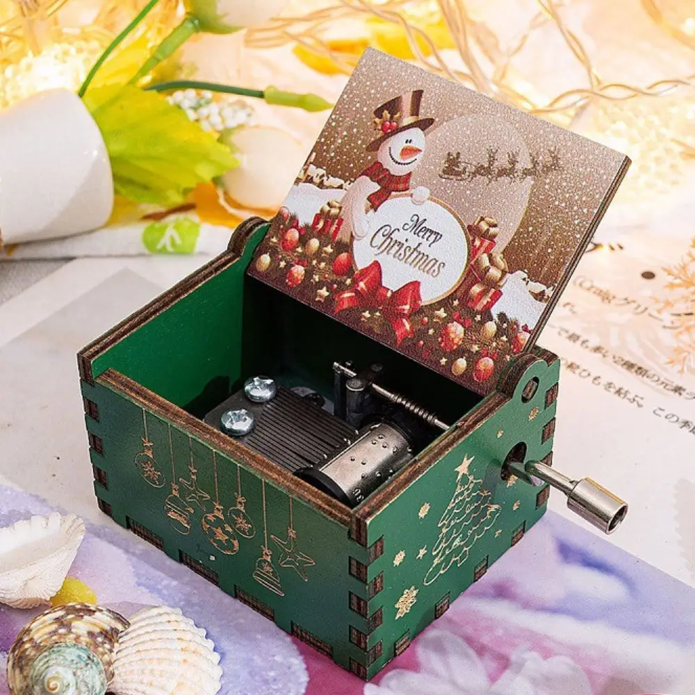 Hot Christmas Theme Music Box Green Carving Wooden Hand Crank Music Box Santa Claus Home Decor New Year Christmas Gift