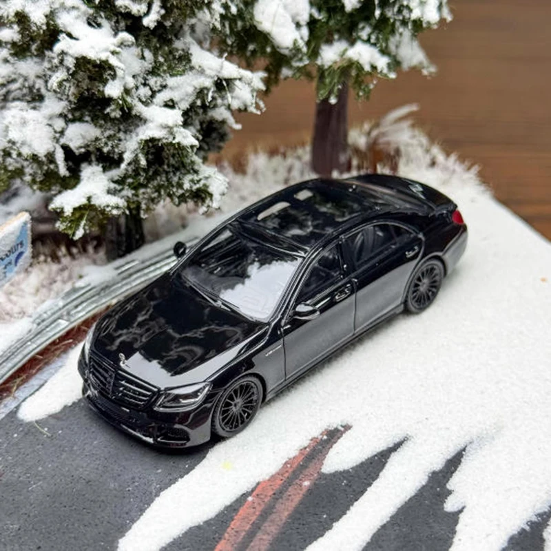 نموذج الملك 1:64 S65 AMG W222 نموذج سيارة مصنوع من خليط معدني مجموعة ثابتة ألعاب هدايا العيد المزخرفة