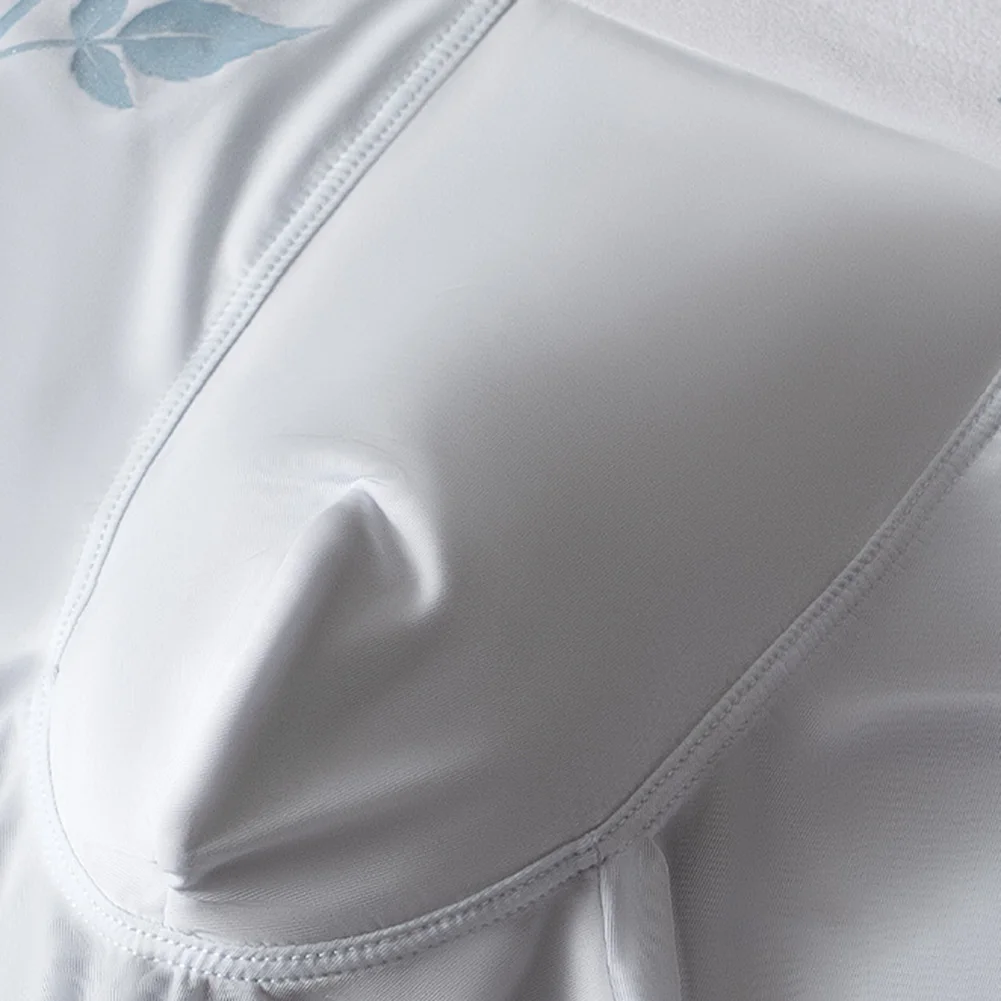 

Men Ice Silk Seamless Lingerie Ultra-thin Underpants Soft Boxer Shorts Stretch Adult Underwear Costume Soft Cool Breathe Trunks