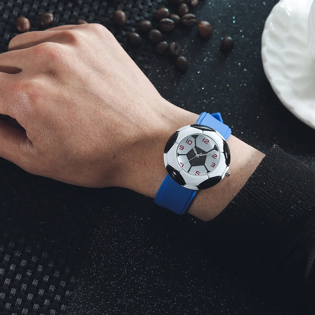 1Pcs Children Football Night Light Watch Quartz Silicon Wristband Comfortable Cartoon Design Birthday Gift Kids Cartoon Watch