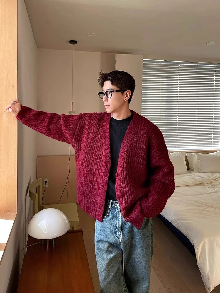 

OXFREAK Красный вельветовый кардиган с V-образным вырезом, мужской, осенне-зимний, повседневный, из полиэфирного волокна, с длинными рукавами, стандартный крой