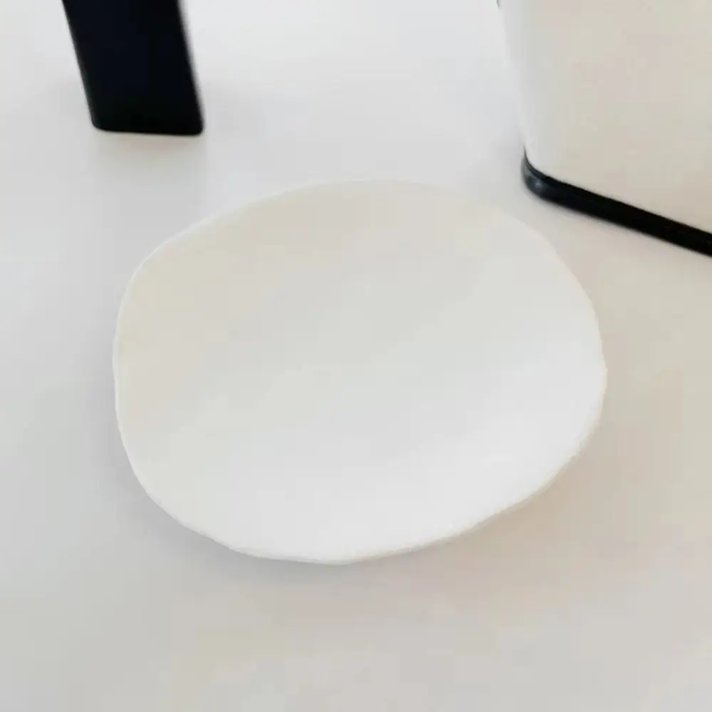 

Ceramic Jewelry Storage Tray Creative Artistic Three Legged Tray Irregular Multi-Function Jewelry Display Rack Food