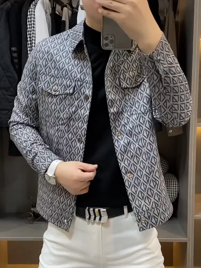 

Новая мужская куртка с цветочным узором для ранней весны: комфортная, модная, универсальная, с длинными рукавами, на одной пуговице