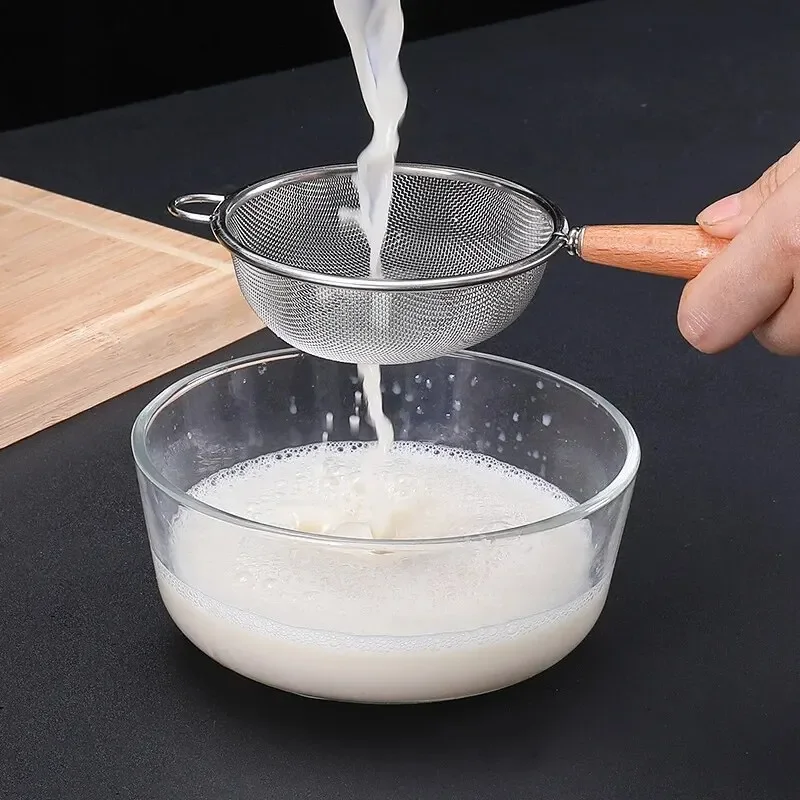 304 Stainless Steel Mesh Filter Spoon with Wooden Handle Flour Filter Spoon Household Kitchen Fried Food Filter Oil